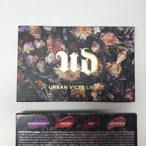 URBAN DECAY lip kit